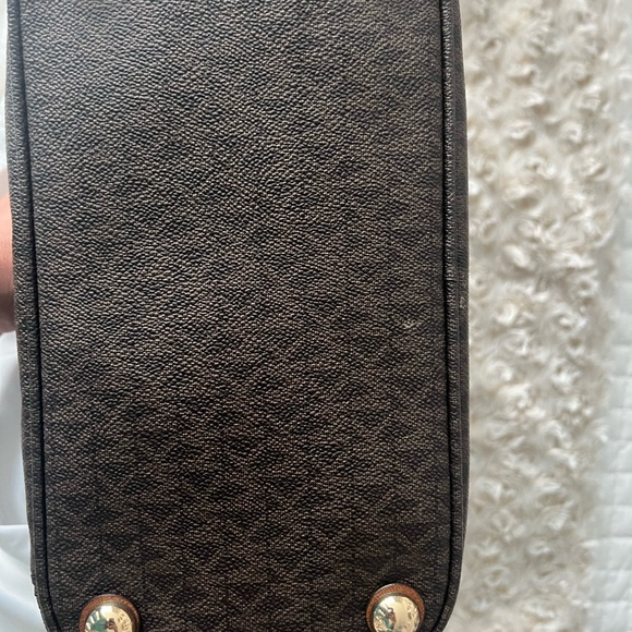 Michael Kors brown signature Jet set tote - Picture 4 of 4